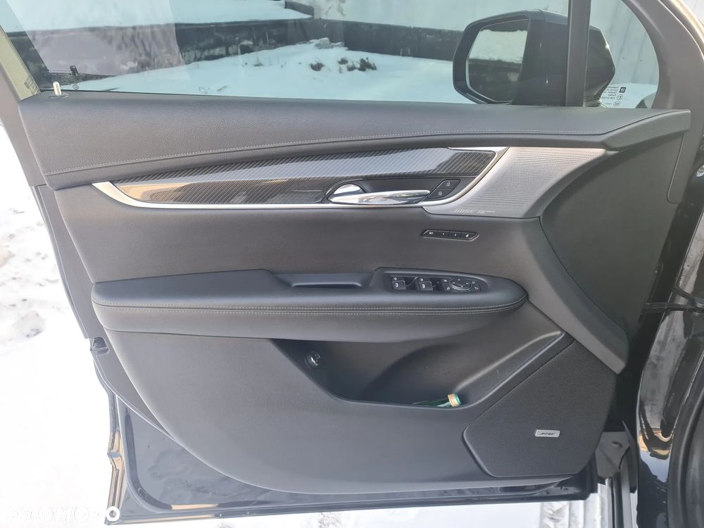 Cadillac XT6 - 13