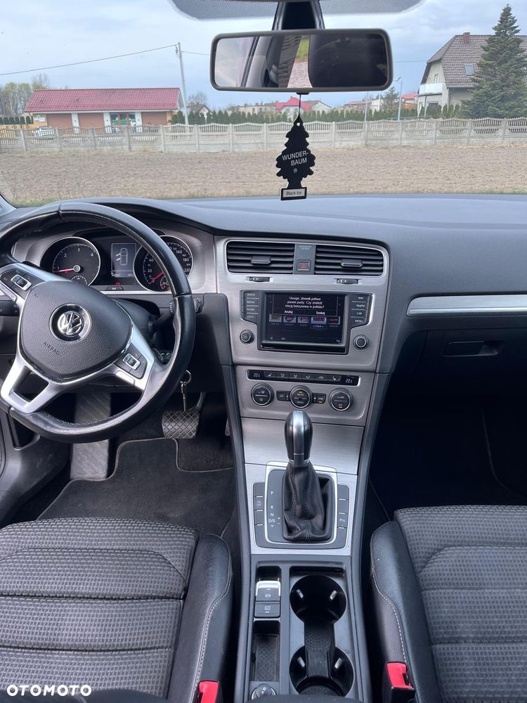 Volkswagen Golf - 5