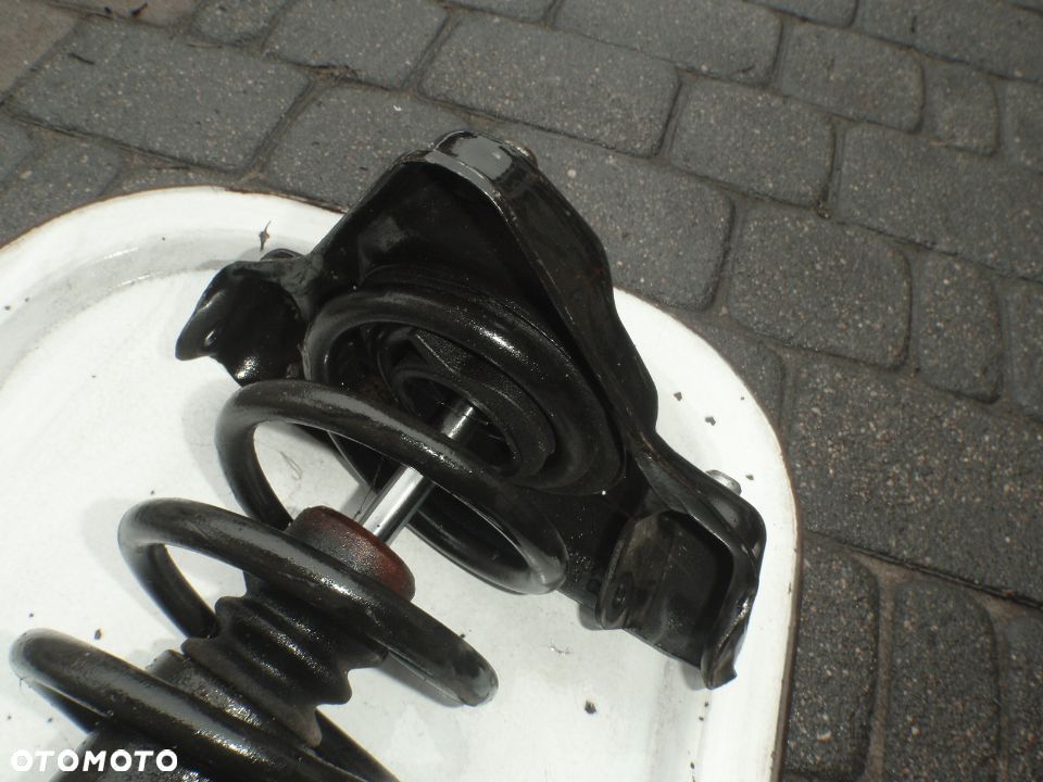 amortyzator sprężyna AUDI A4 B5 A6 C5 PASSAT B5 poduszka mocowanie wahacz kielich vw passat b5 przód oryginał wszystkie części do b5 - 8