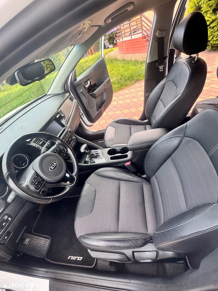 Kia Niro 1.6 GDI 6DCT HEV Comfort - 22