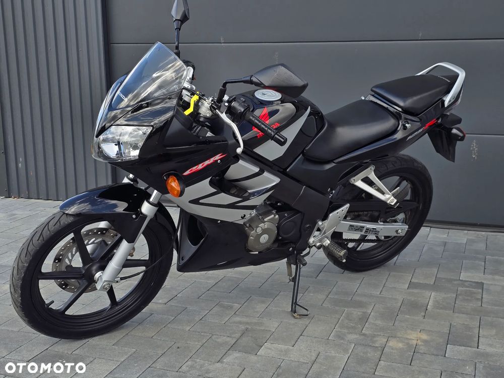 Honda CBR - 3