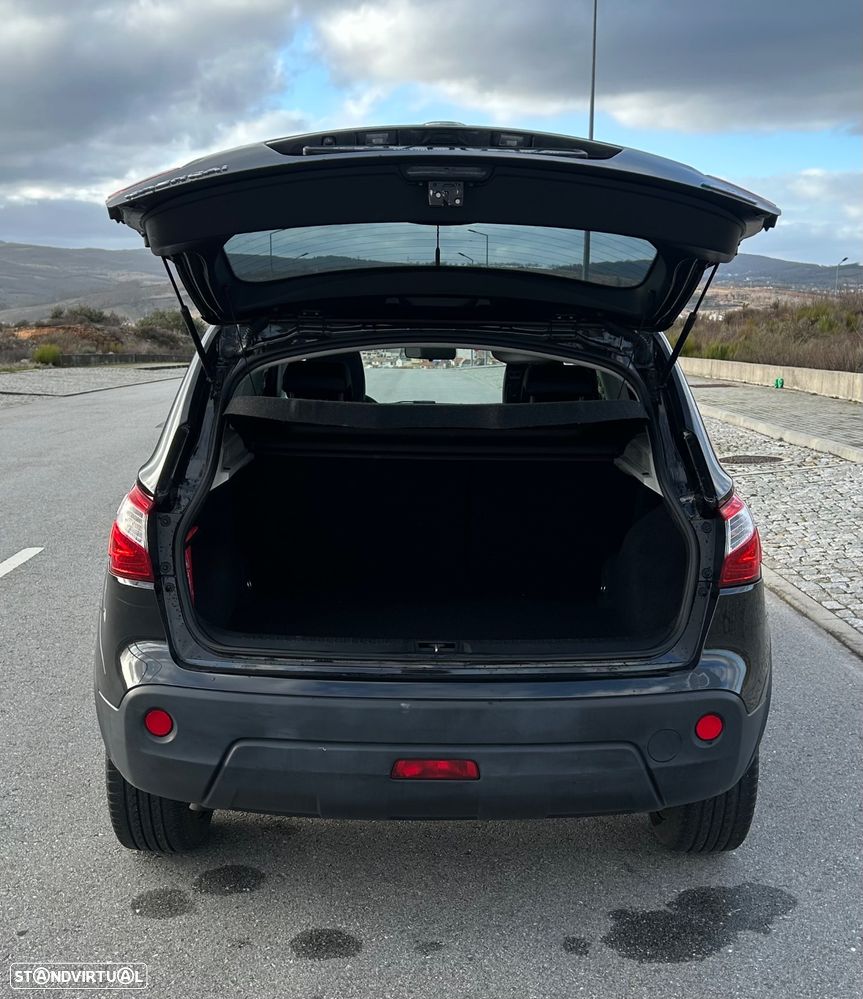 Nissan Qashqai 1.6 dCi Tekna Premium 17 Pele S P.Preta - 8