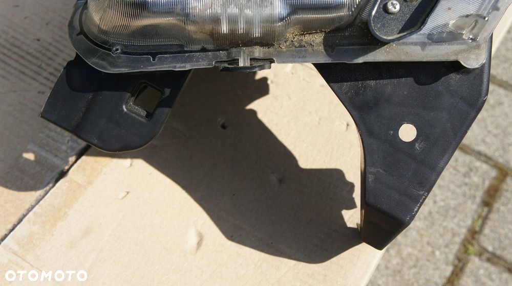 PRZEDNIA LEWA LAMPA TOYOTA TACOMA N300 - 5