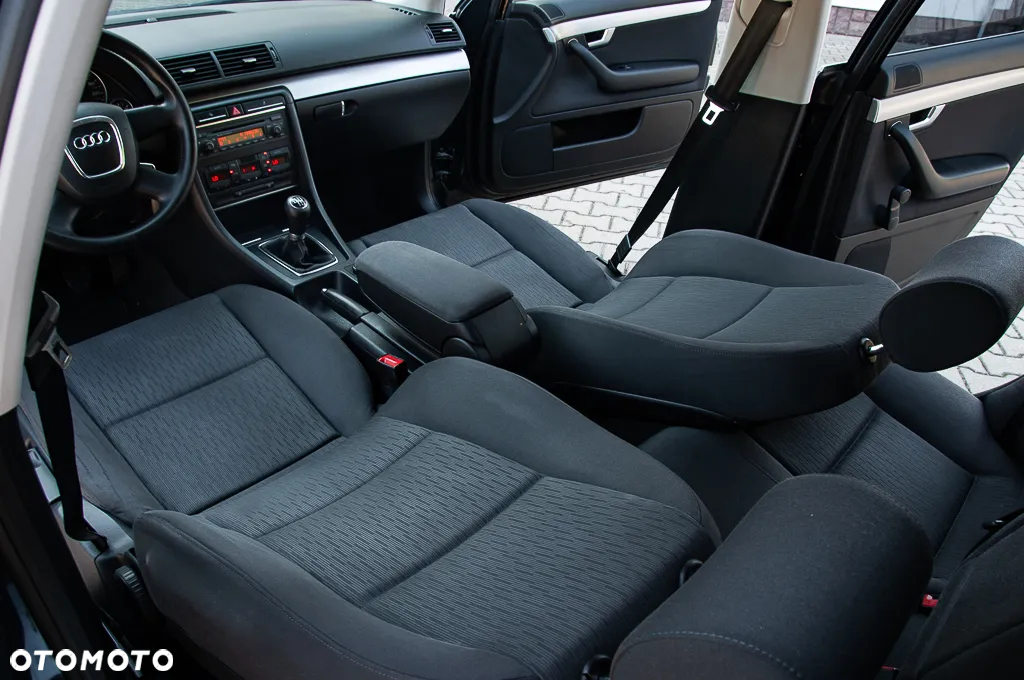 Audi A4 Avant 2.0 TDI - 37