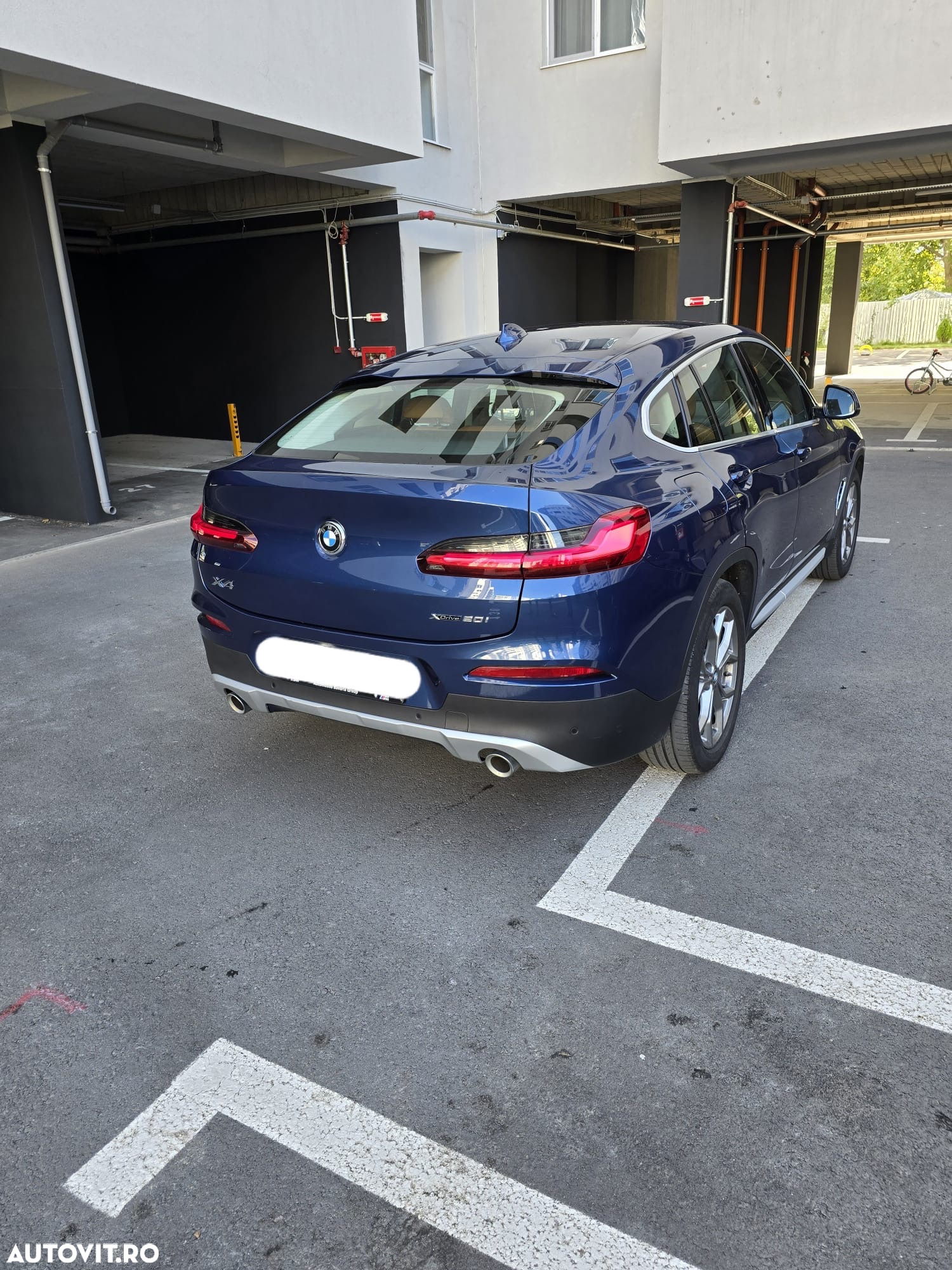 BMW X4 xDrive20i AT - 13