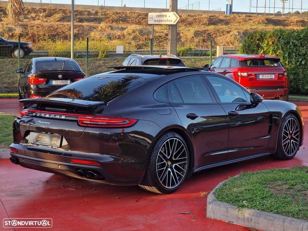 Porsche Panamera 4 E-Hybrid Edition 10 Anos - 4