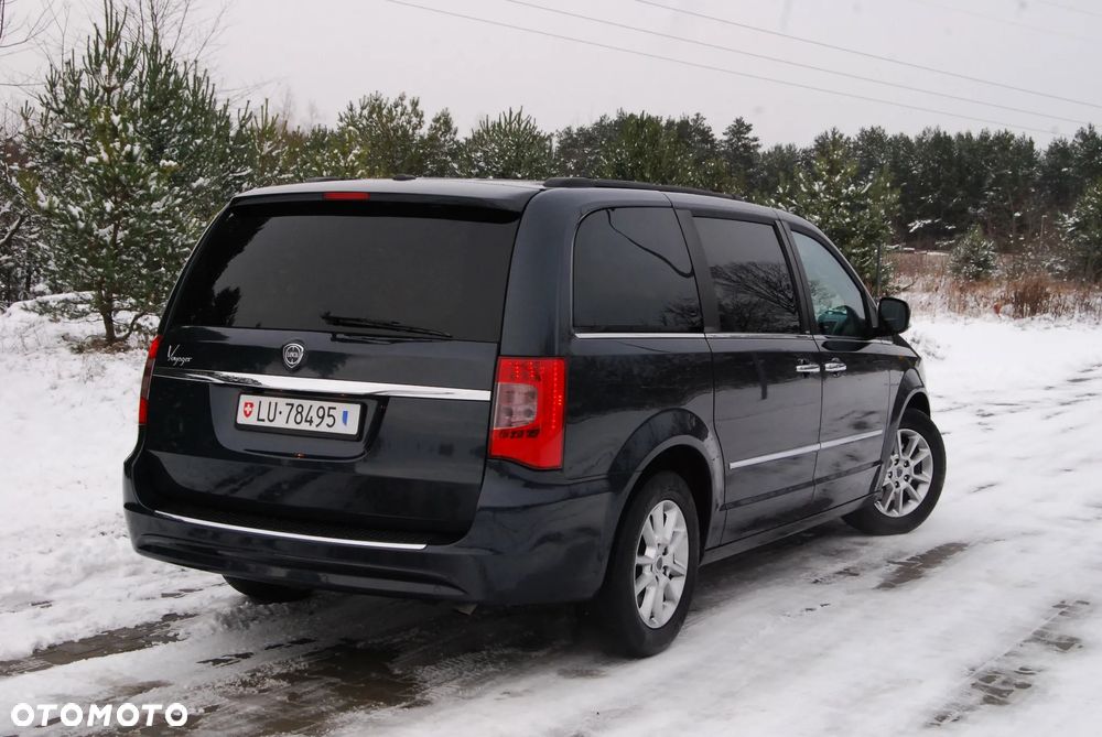 Lancia Voyager 3.6 Platinum - 3