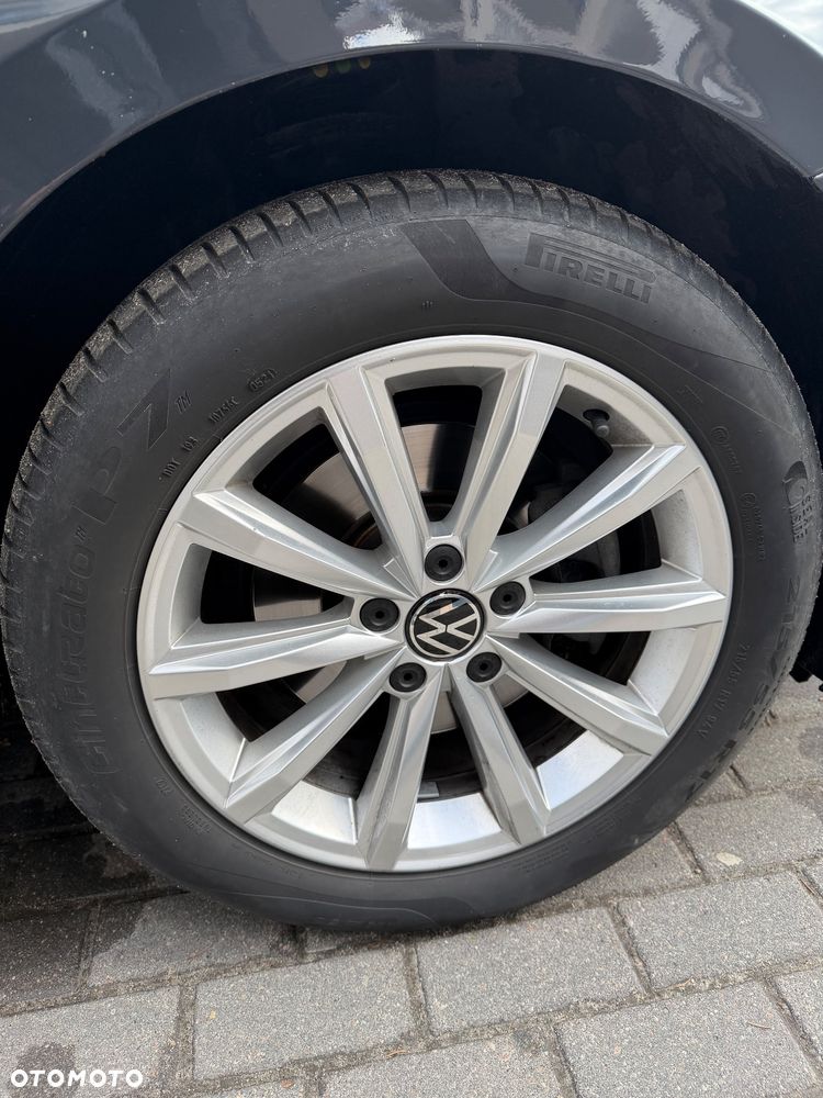 Volkswagen Passat 2.0 TDI Business DSG - 32