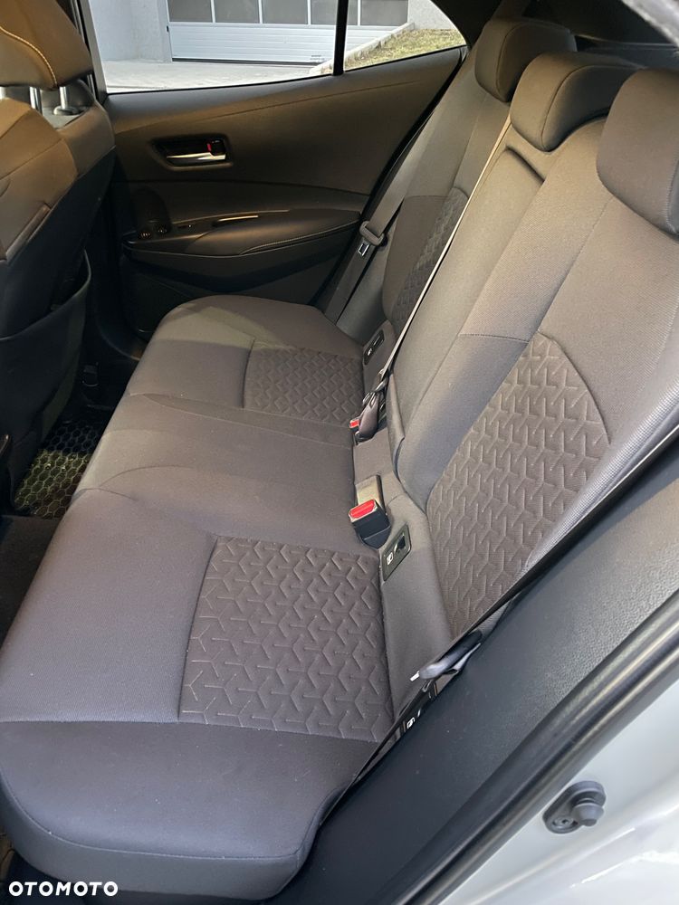 Toyota Corolla 1.8 Hybrid Comfort - 18