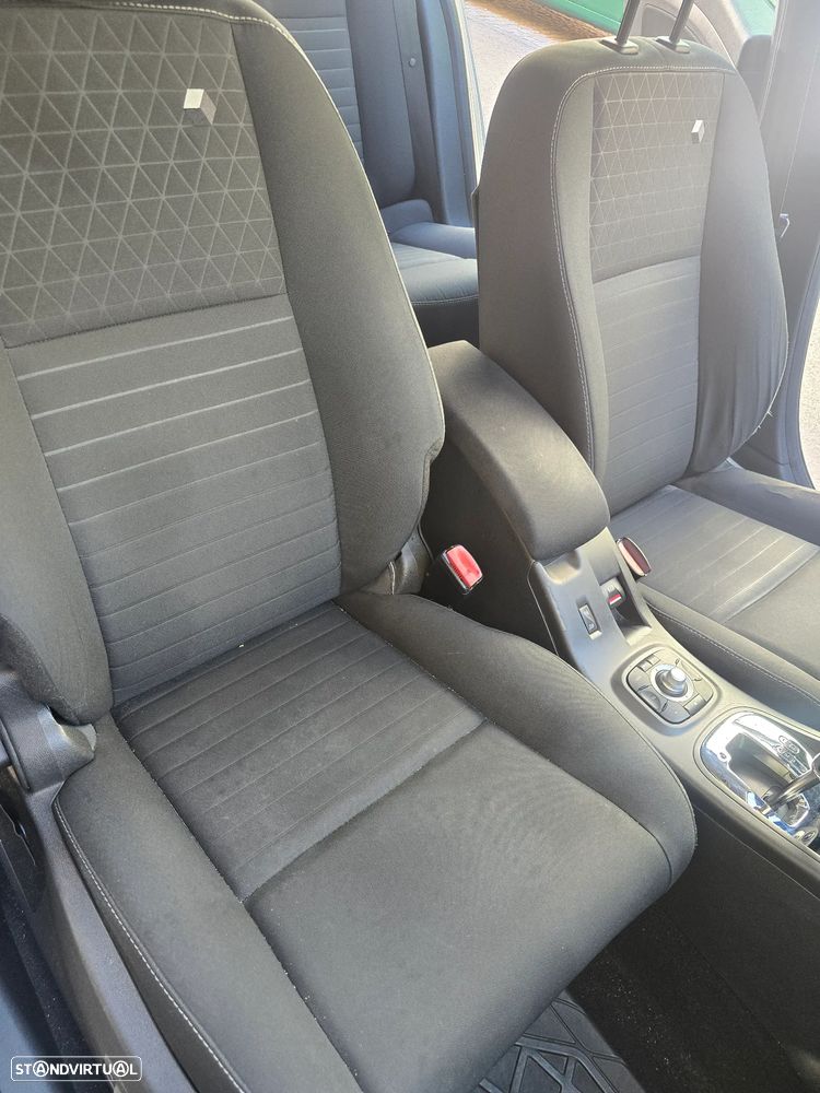Renault Mégane Sport Tourer 1.5 dCi Limited EDC - 16