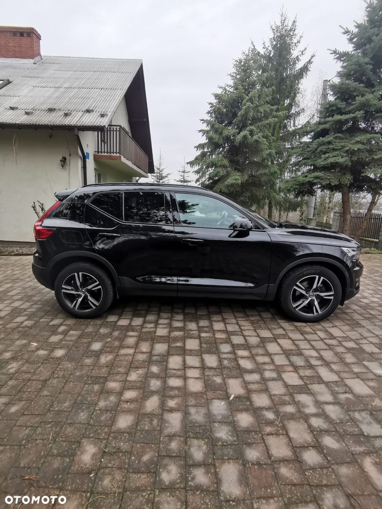 Volvo XC 40 D4 AWD Geartronic R-Design - 5