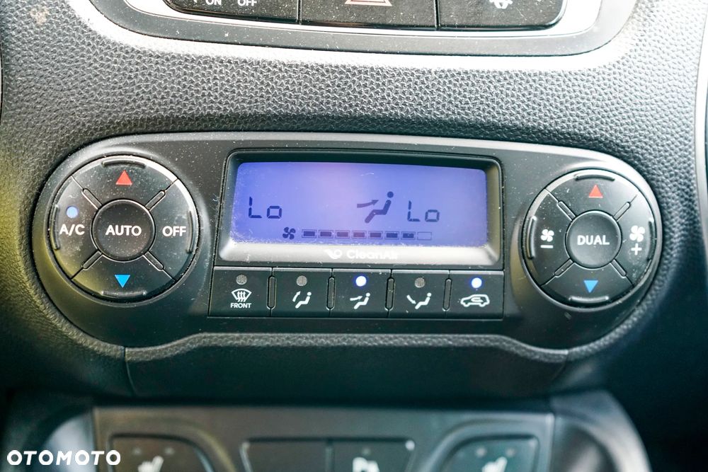 Hyundai ix35 2.0 CRDi Premium 2WD - 28