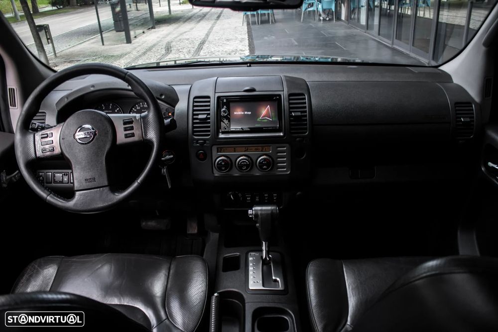 Nissan Navara 2.5 dCi CD SE AT 4WD - 29