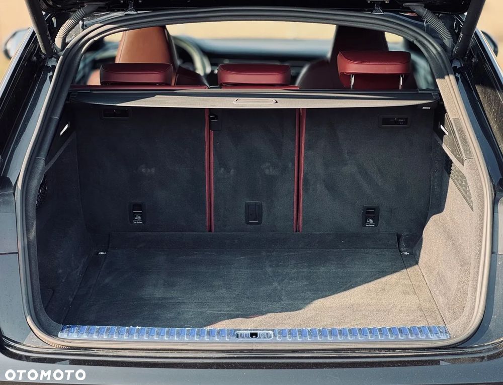 Audi SQ8 TFSI Quattro Tiptronic - 4