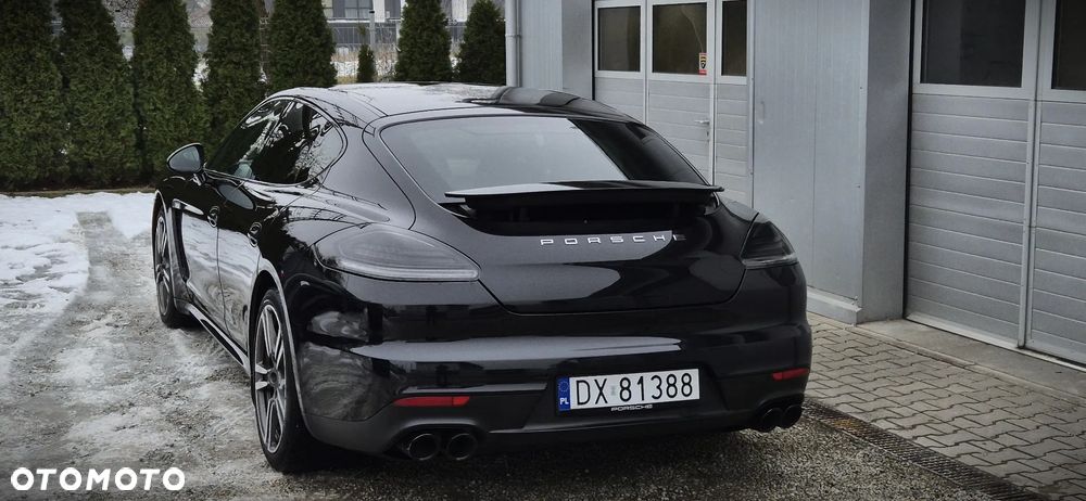 Porsche Panamera Platinum Edition - 5