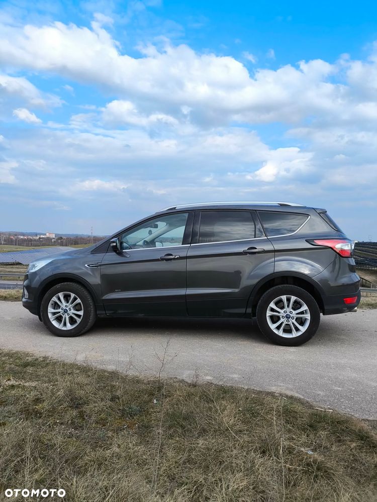 Ford Kuga - 8