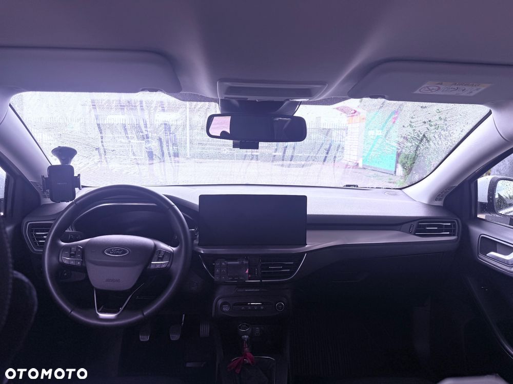 Ford Focus 1.0 EcoBoost Titanium Design - 20