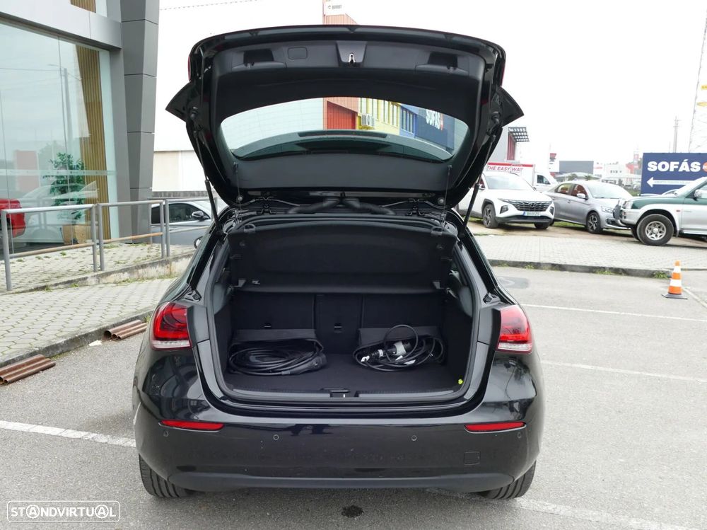 Mercedes-Benz A 250 Style Plus Aut. - 11