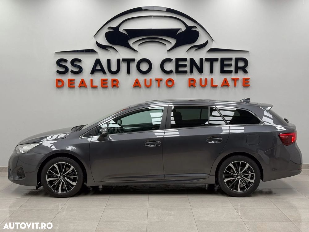 Toyota Avensis 2.0 D-4D Executive - 10