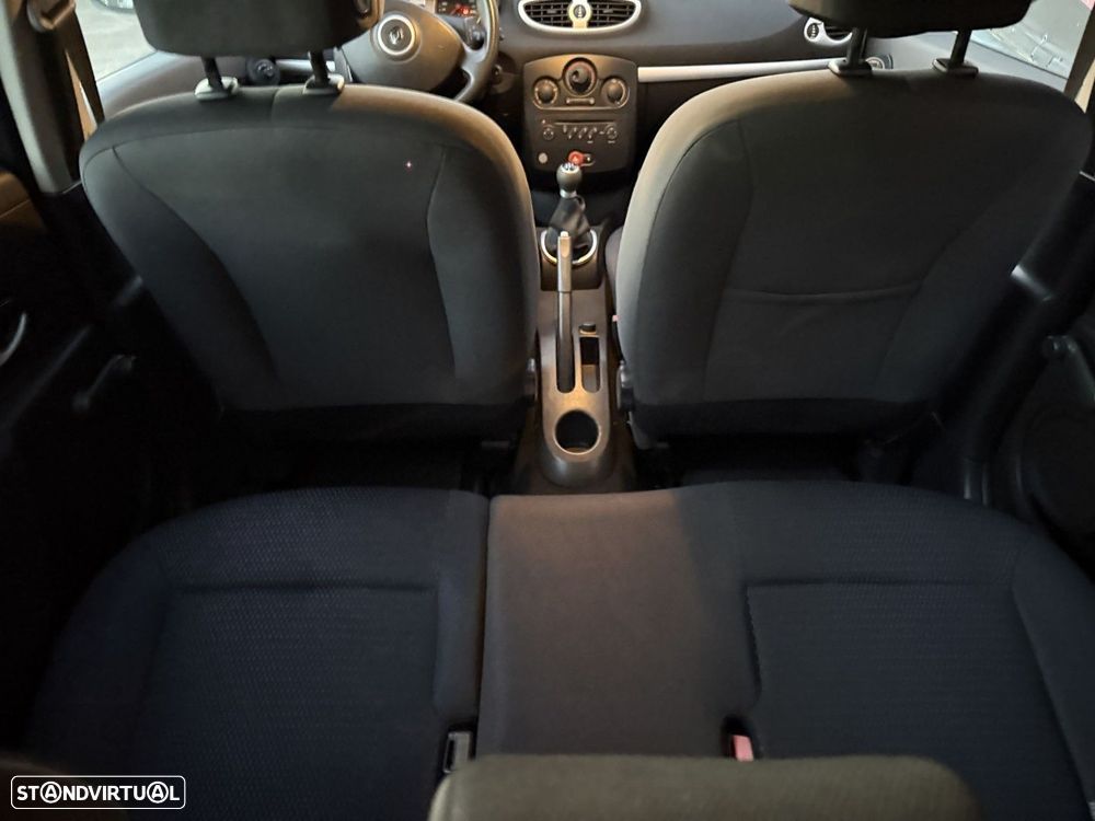 Renault Clio Break 1.2 16V Dynamique - 9