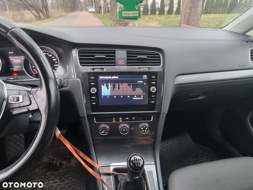 Volkswagen Golf 1.4 TSI BMT Comfortline - 22