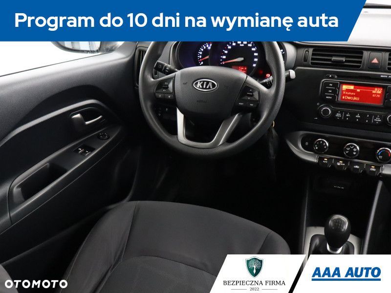 Kia Rio - 9