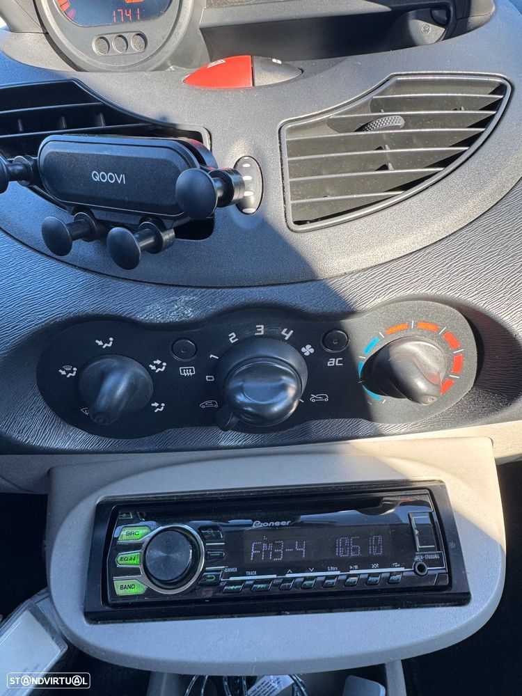 Renault Twingo - 8