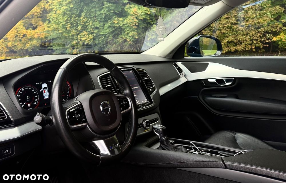 Volvo XC 90 D5 AWD R-Design - 8