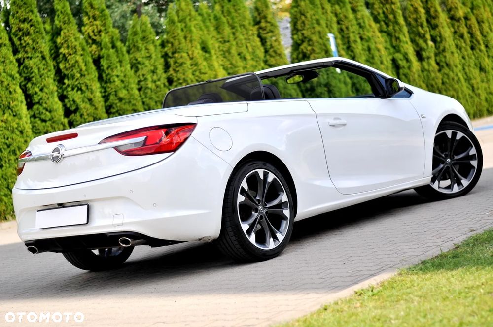 Opel Cascada 2.0 CDTI Cosmo S&S - 19