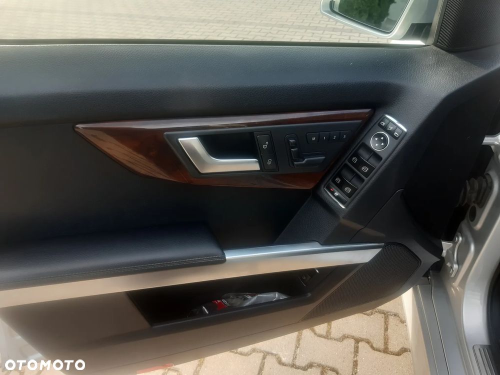 Mercedes-Benz GLK 250 CDI DPF 4Matic BlueEFFICIENCY 7G-TRONIC - 6
