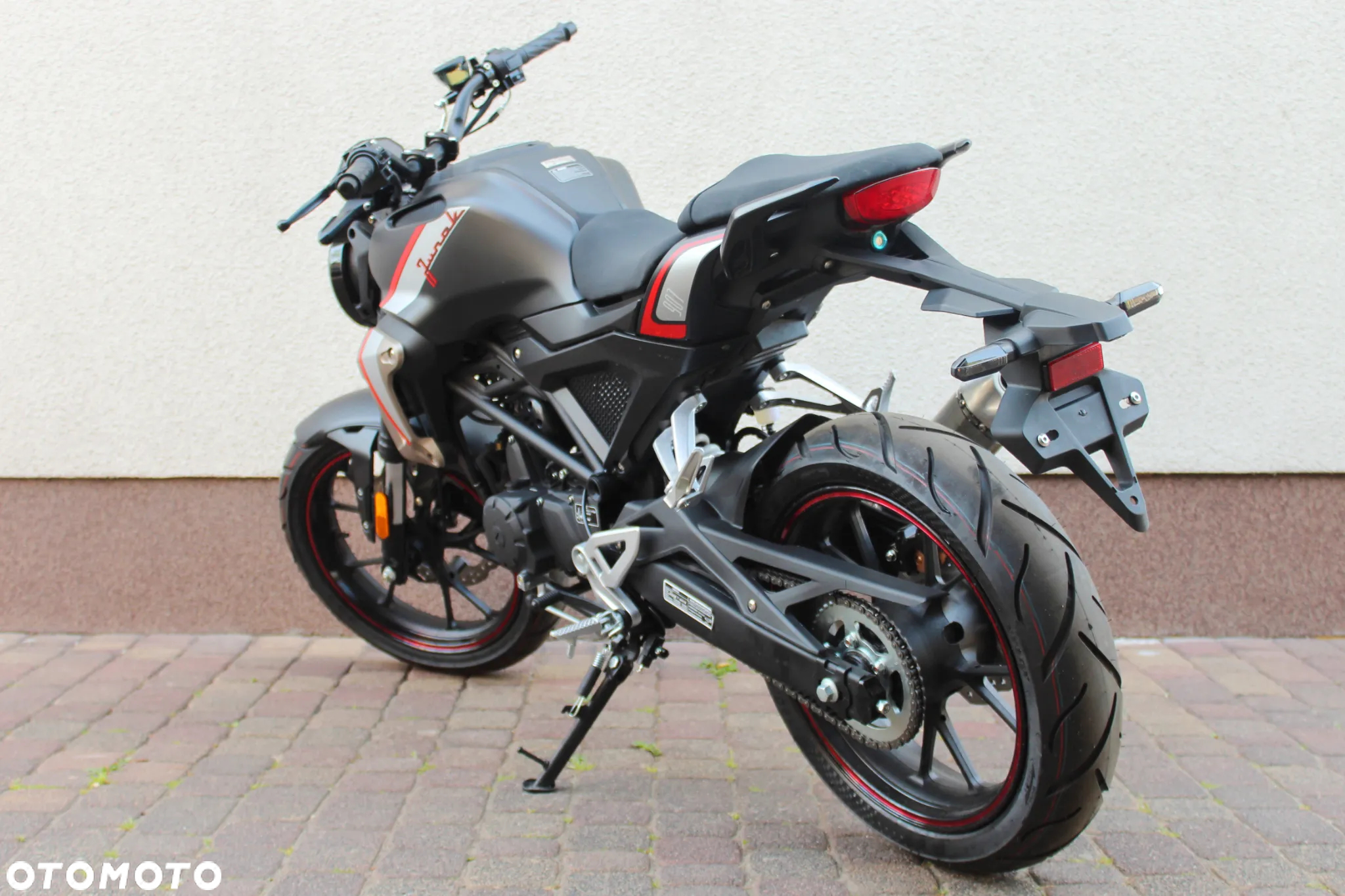 Junak 907 - 10