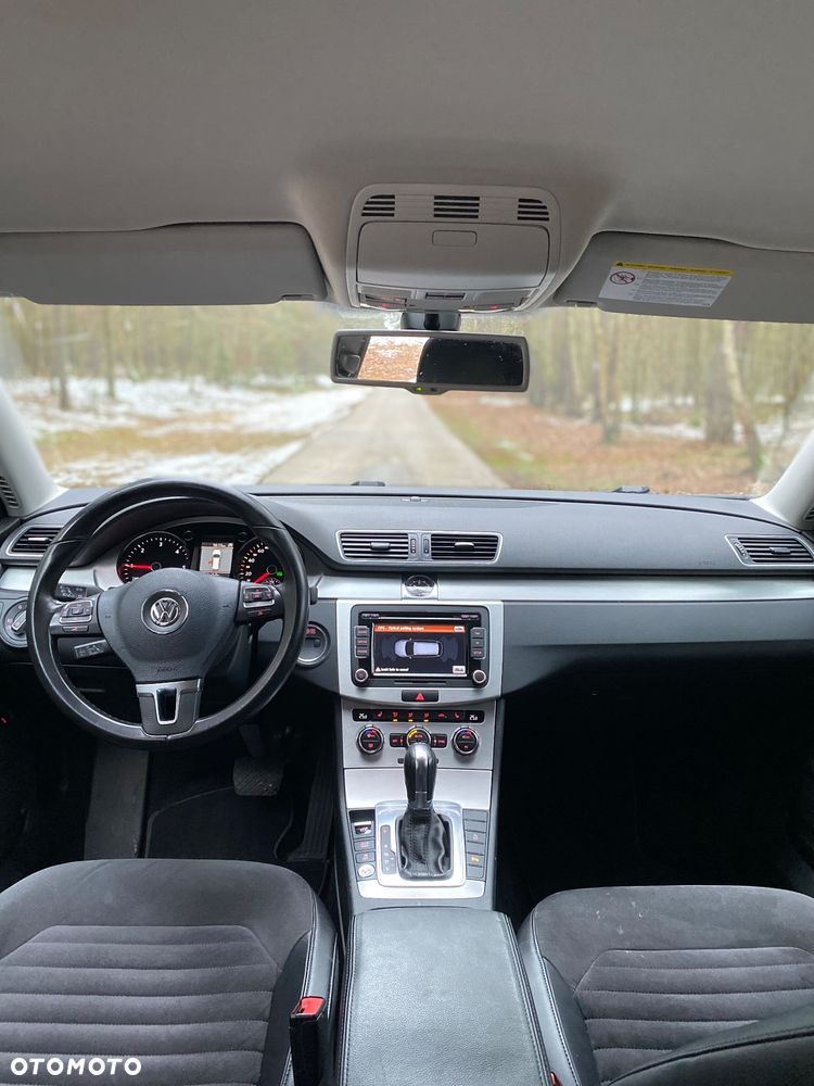 Volkswagen Passat Variant 2.0 TDI Highline DSG - 9