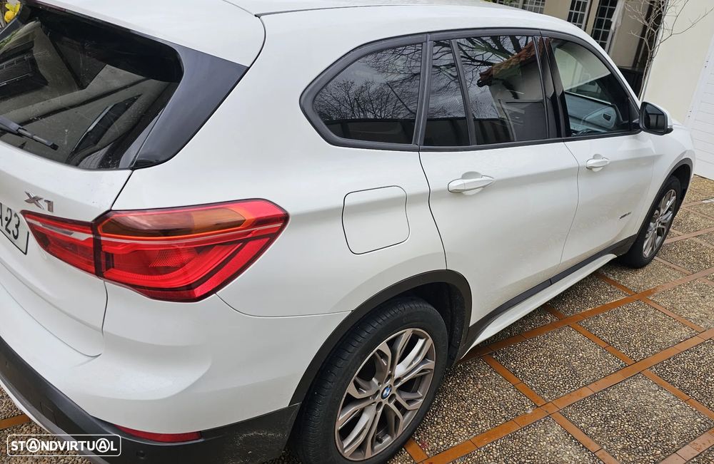 BMW X1 18 d sDrive Line Sport - 7