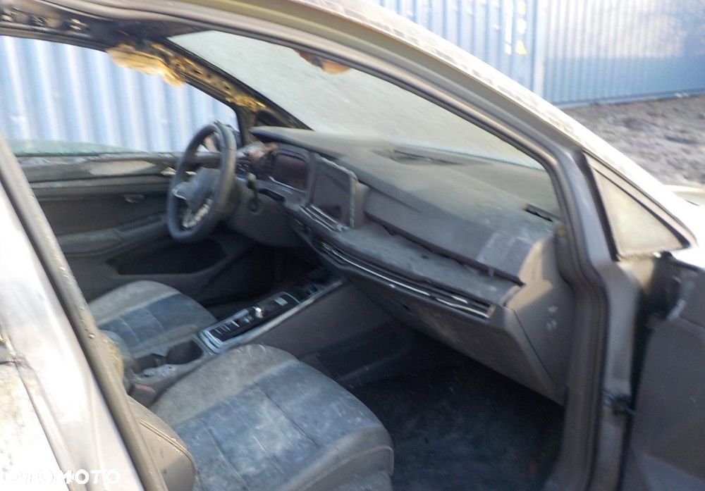 Volkswagen Golf - 14