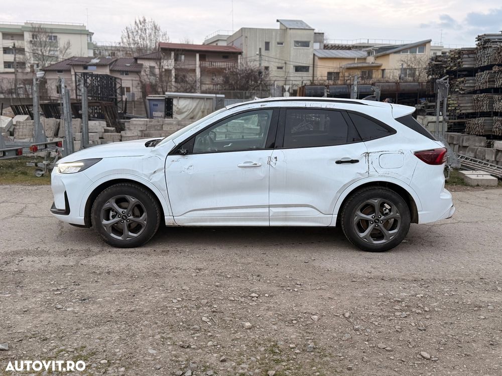 Ford Kuga 1.5 EcoBoost A8 FWD ST-Line - 4