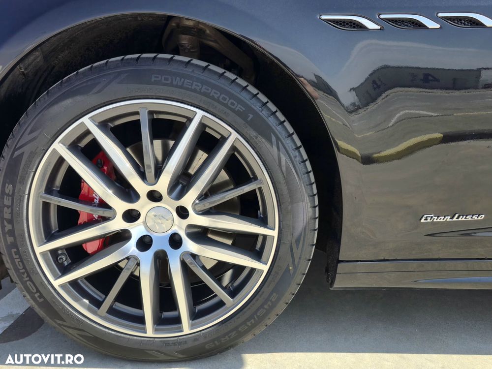 Maserati Ghibli GranLusso - 36