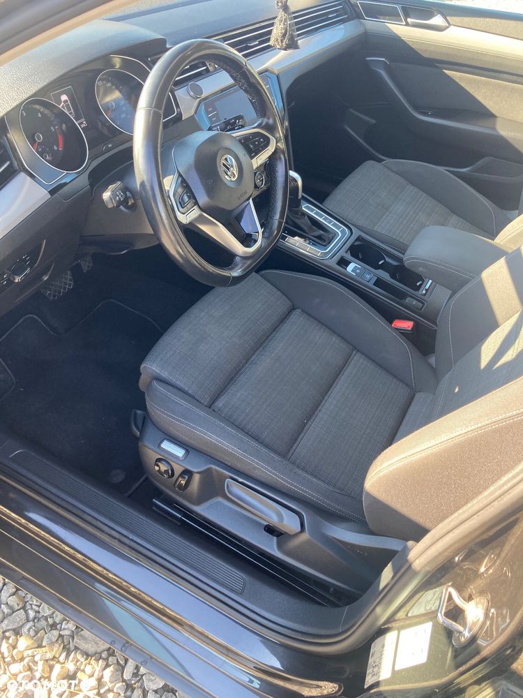 Volkswagen Passat 2.0 TDI SCR Comfortline DSG - 11