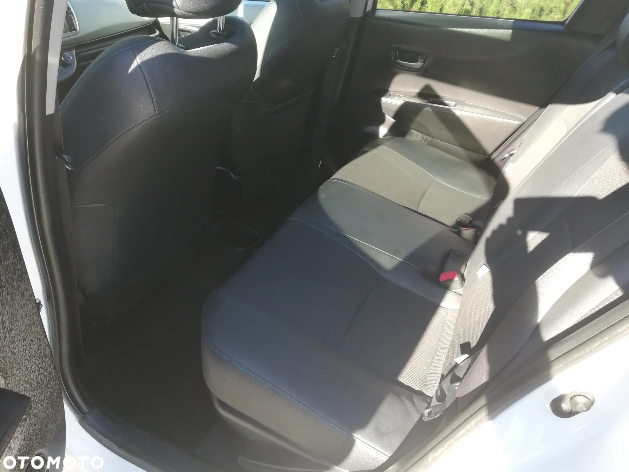 Toyota Yaris - 16