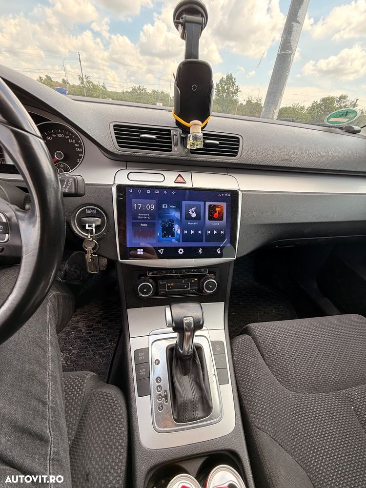 Volkswagen Passat - 10