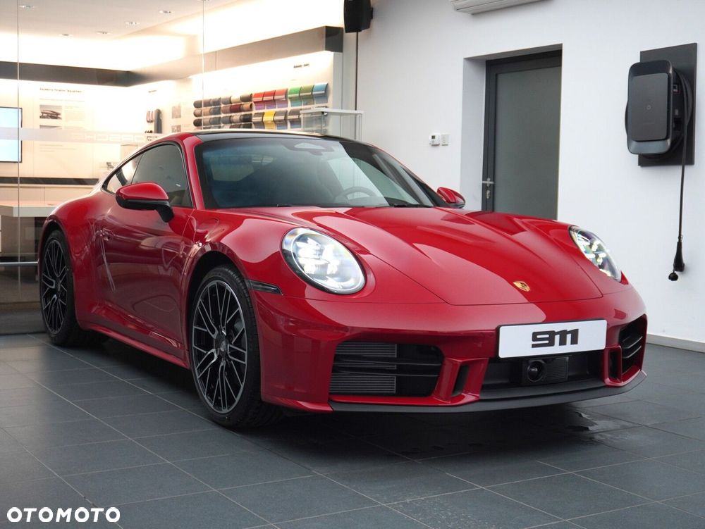 Porsche 911 Carrera - 7