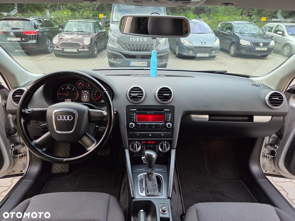 Audi A3 3-drzwiowe 2.0 TDI DPF Ambiente S tronic - 26