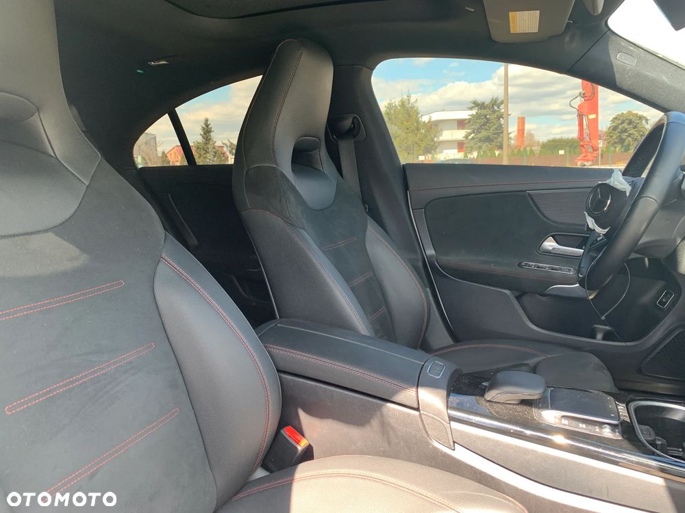 Mercedes-Benz CLA 250 4-Matic 7G-DCT - 16