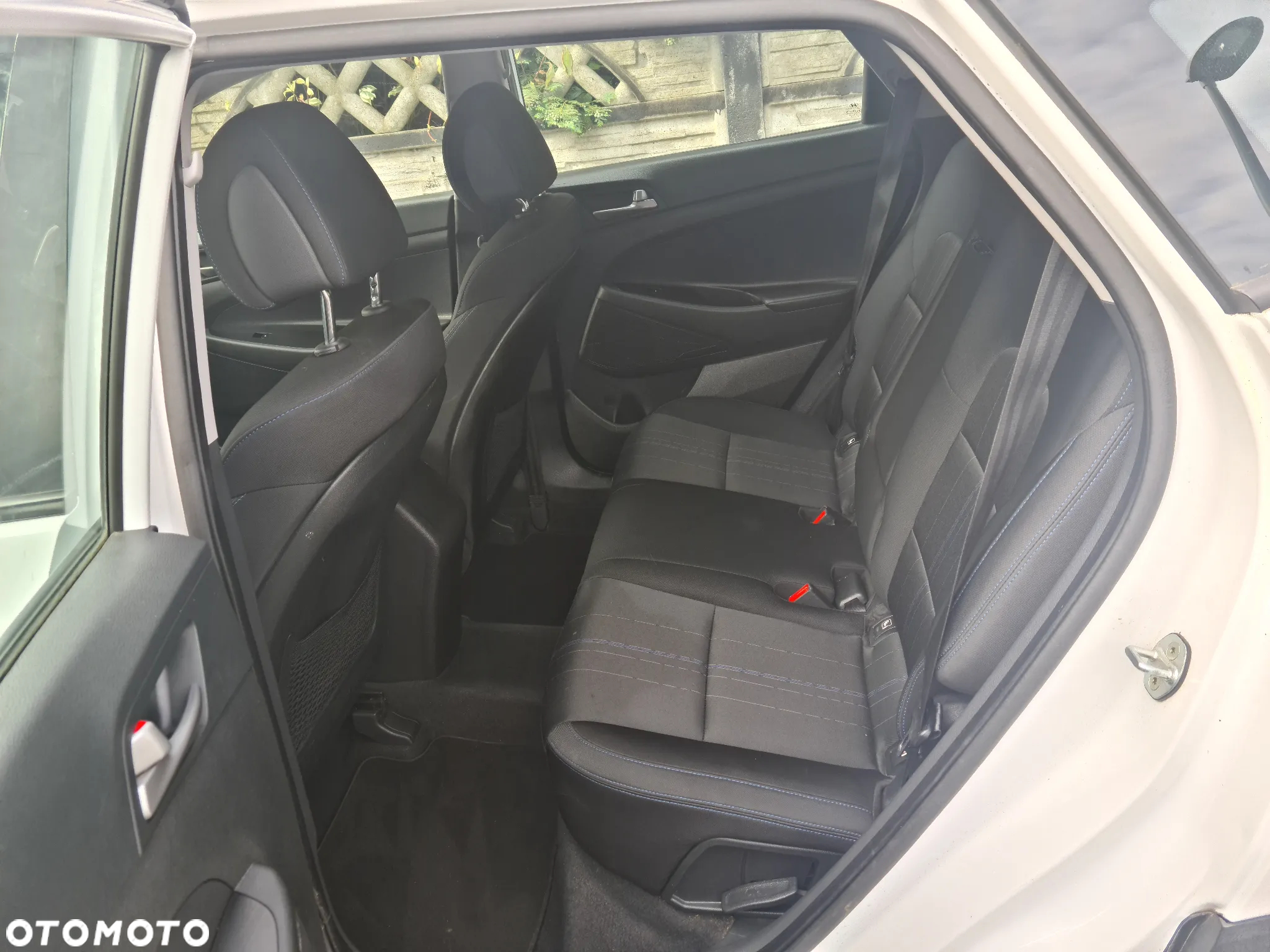 Hyundai Tucson blue 1.7 CRDi 2WD Style - 30