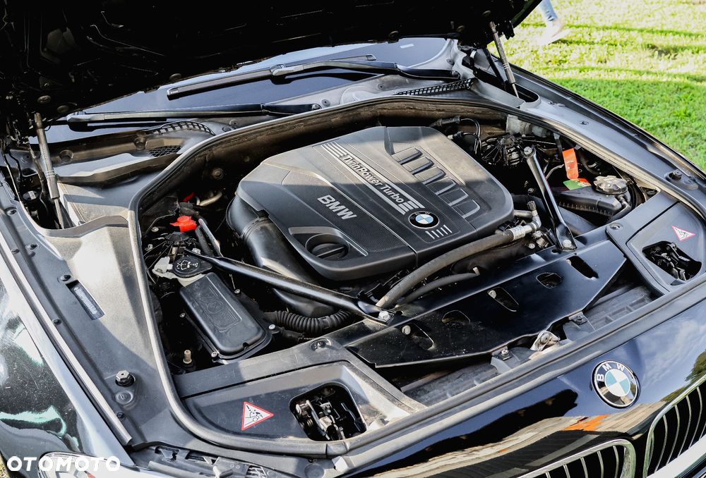 BMW Seria 5 530d xDrive - 37