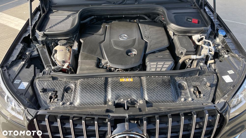 Mercedes-Benz GLS - 14