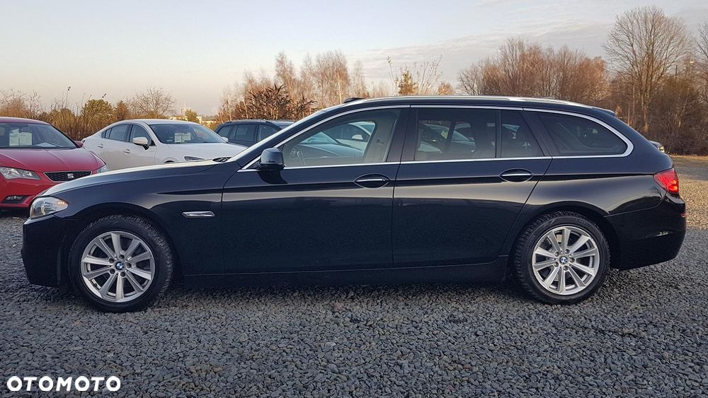 BMW Seria 5 520d xDrive - 7