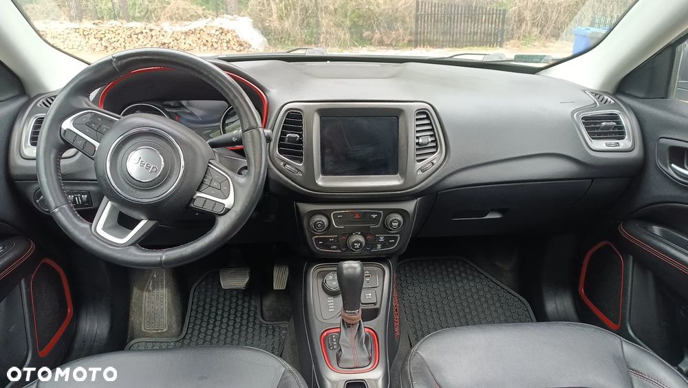 Jeep Compass - 15