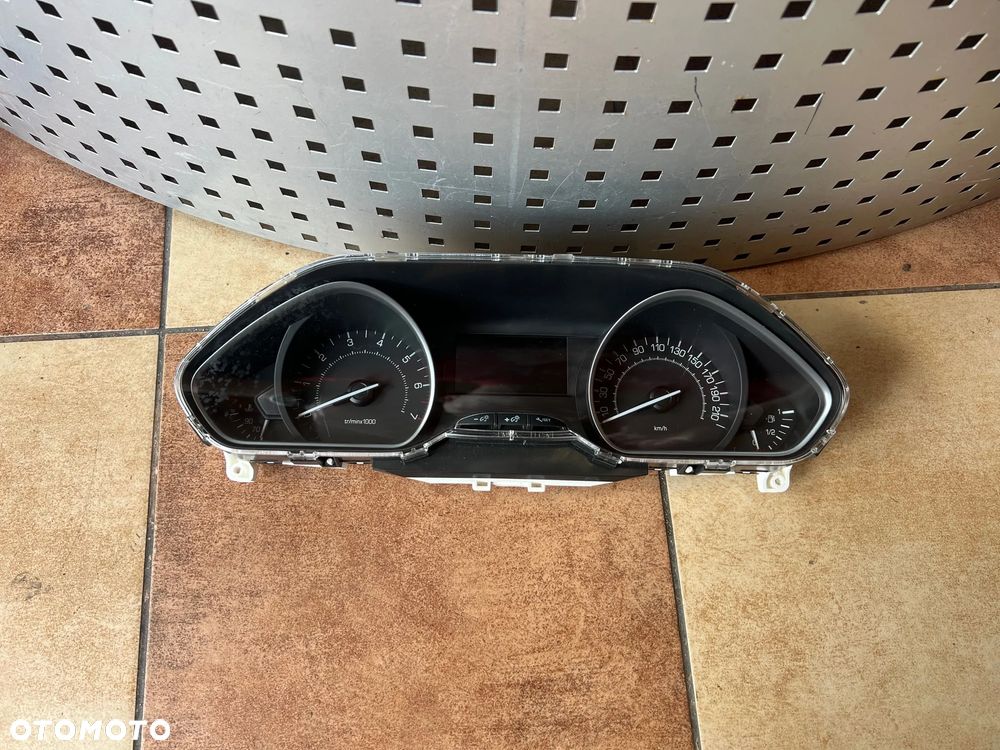 LICZNIK WYŚWIETLACZ ZEGARY PEUGEOT 208 I LIFT 2017 ROK 9822621180 26,000 km