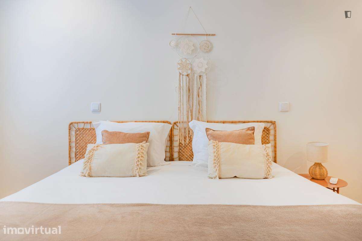 Apartamento com 2 quartos - localizado em Santo Ildefonso Porto - Grande imagem: 2/45