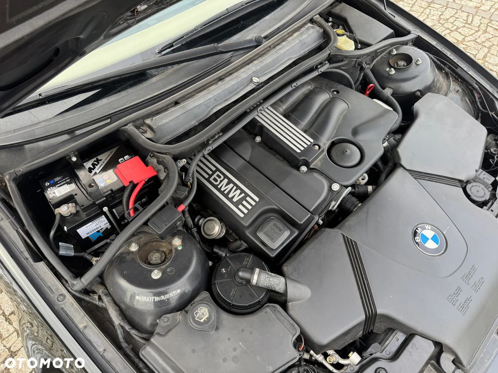 BMW Seria 3 318i Edition Exclusive - 36